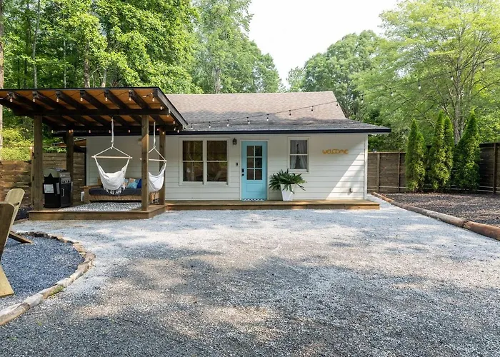 Tranquility Pond Cottage, Relax, Fish And Unwind