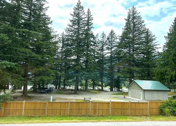 Richca Chalets Resort