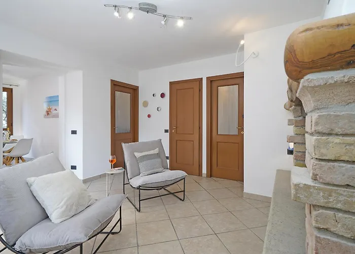 Samuel House - Lake View Traditional Italy