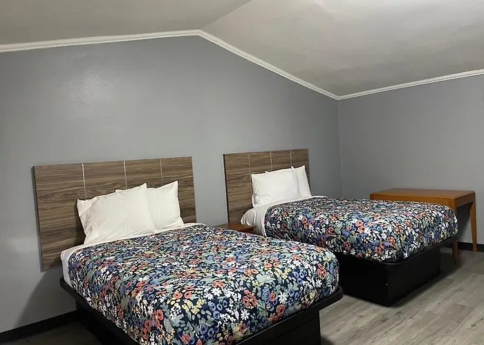 Sun N Sand Motel