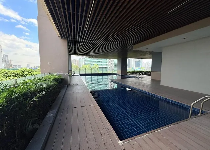 The Cube In Cubao