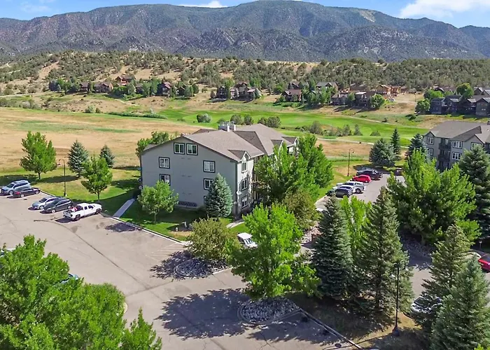 Mountain & Golf View Condo - Complimentary Spa Kit & Local Perks