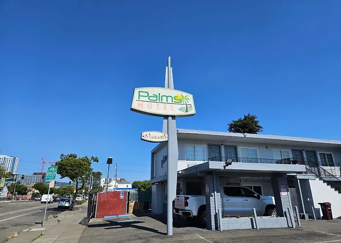 Palms Motel