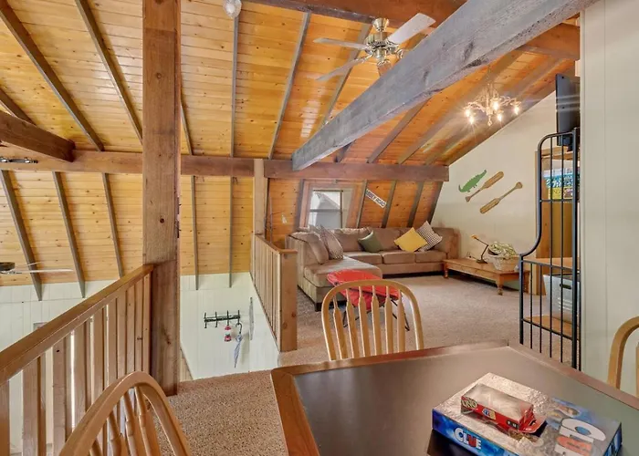 Barrel Cabin At Sandy Bass Bay