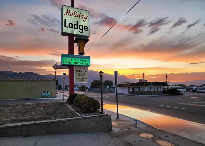 Holiday Lodge