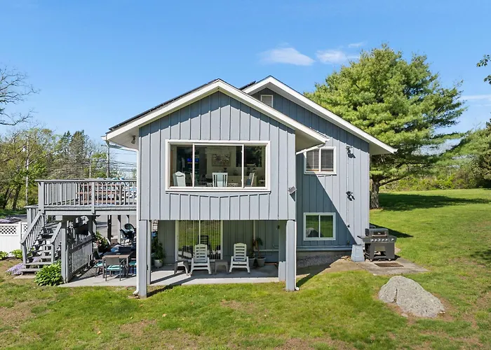 Exceptional Contemporary Retreat With 4 King Beds In Mystic Ct