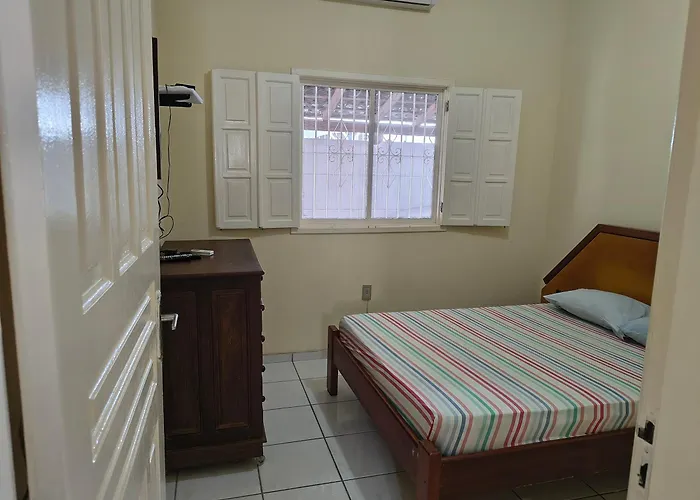 Casa com piscina em Prado