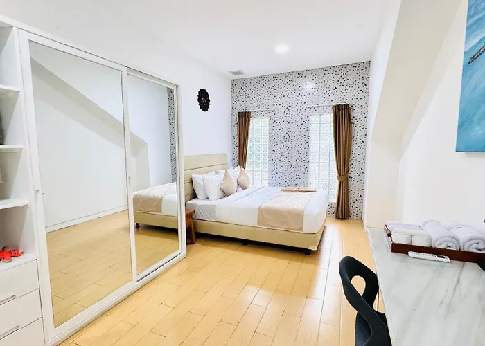 Emerald Luxury & Comfort Villa In Nusa Dua