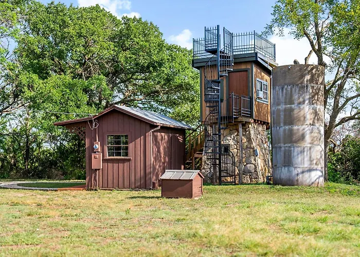 Cole Springs Historic Cottage