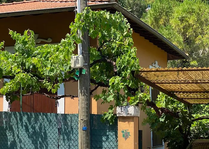Villa Serenice - F2 Au Calme, Climatise, Wifi Et Parking Gratuit