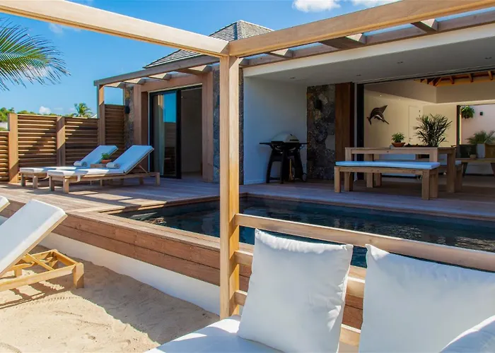 Beachfront Villa In Anse Des Cayes