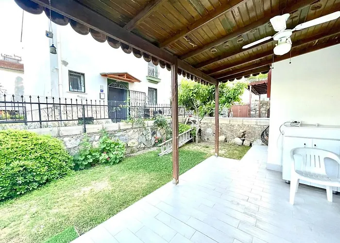 Triplex Family House, Kusadasi