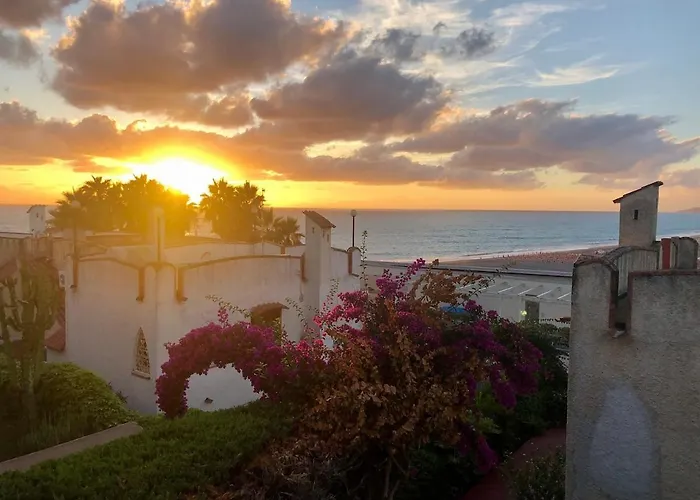Spending Seaside Villa In Cirella, Italy