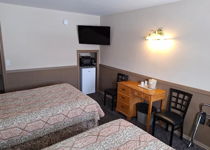 Algoma Motel