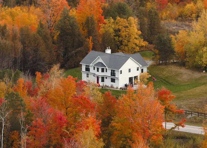 Giuliana Rose Farmhouse - On Traverse City Vineyard
