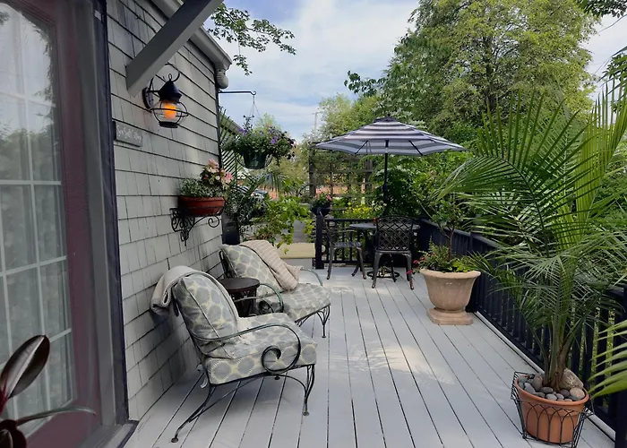 Recharge At Tranquil Sea Salt Cottage In Historic Wiscasset