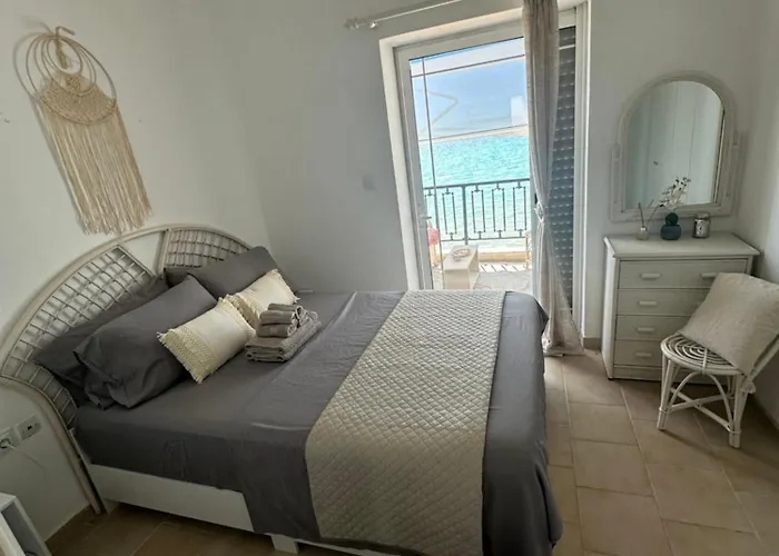 Seafront Maisonette In Fourka