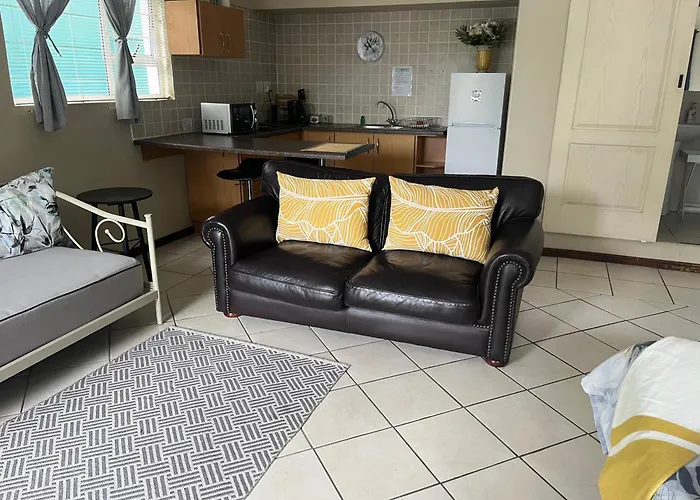 Stellenberg Lodge - Self Catering