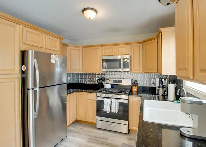 Family Home W/ Pool! 5 Mi To Ocean City Beach