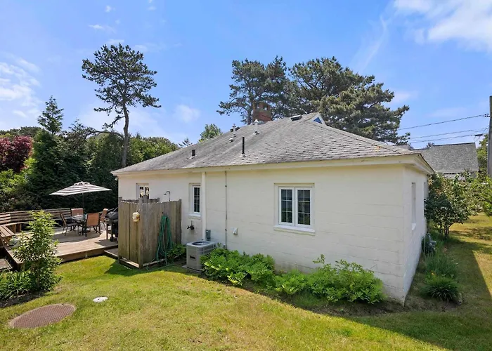 Updated Beach House Deck Outdoor Shower!