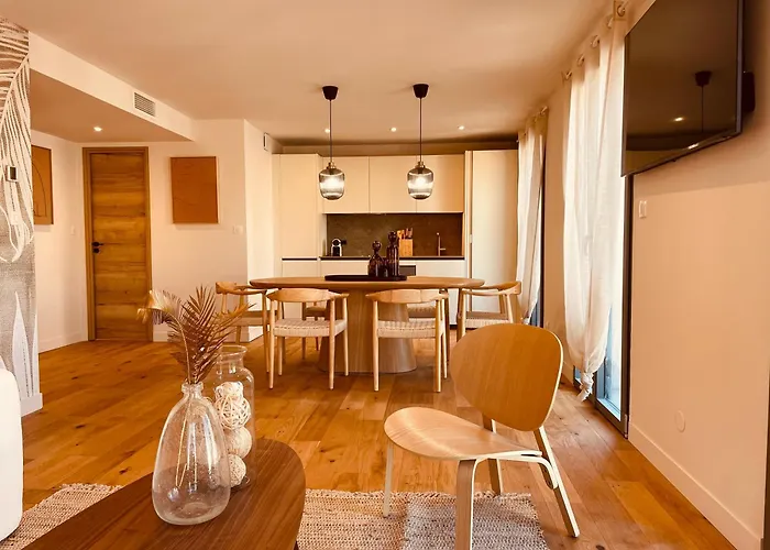 La Maison Cavet 6 Appartements De Standing Au Coeur Du Village