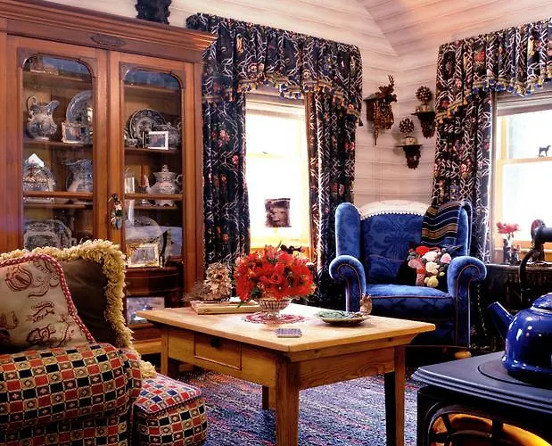 Goldilocks Cabin