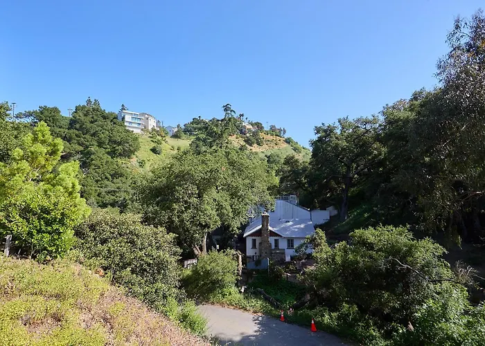 Malibu Home In Enchanting Hills 5 Min From The Beach