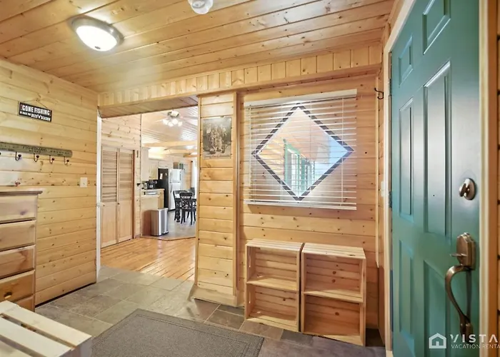 Stunning Log Cabin Close To Panguitch Lake