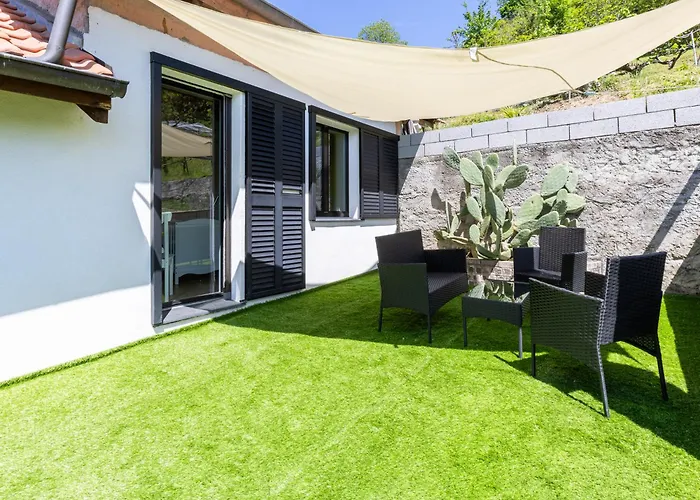 Lovely & Spacious House Pool, Bbq