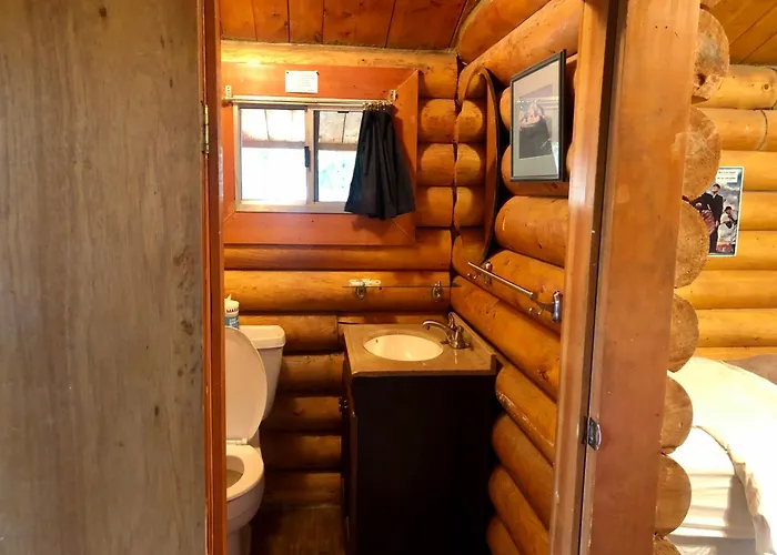Carlo Creek Cabins