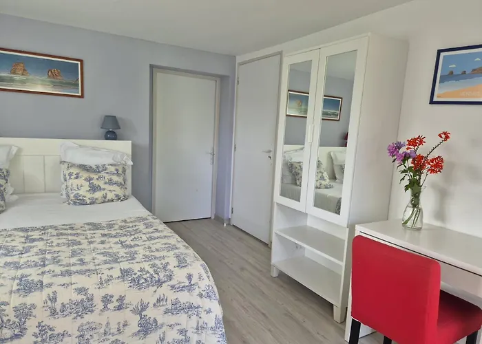 Chambre Double Avec Salle De Bain Privative