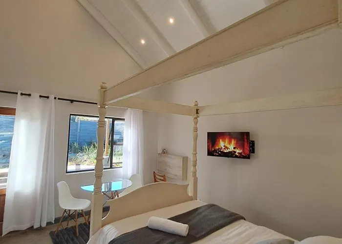 Cooper Cottage
