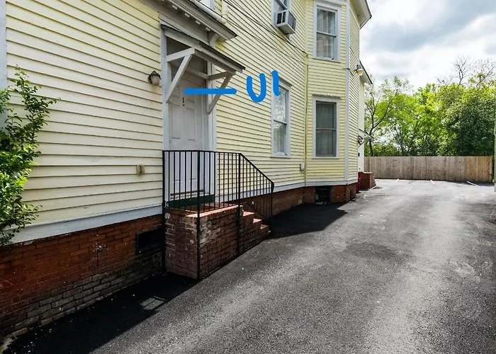 Comfort Suite - Near Mercer University And Downtown