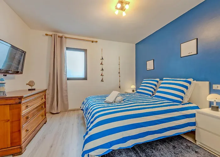 Le Loft, Spacieux 170 M2, Billiards, Jardin, 3 Chambres