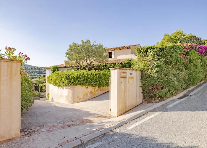 Beautiful Provencal Villa, Pool, Air-Conditioned