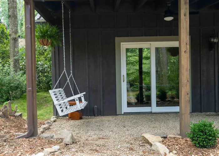 Cashiers Hideaway