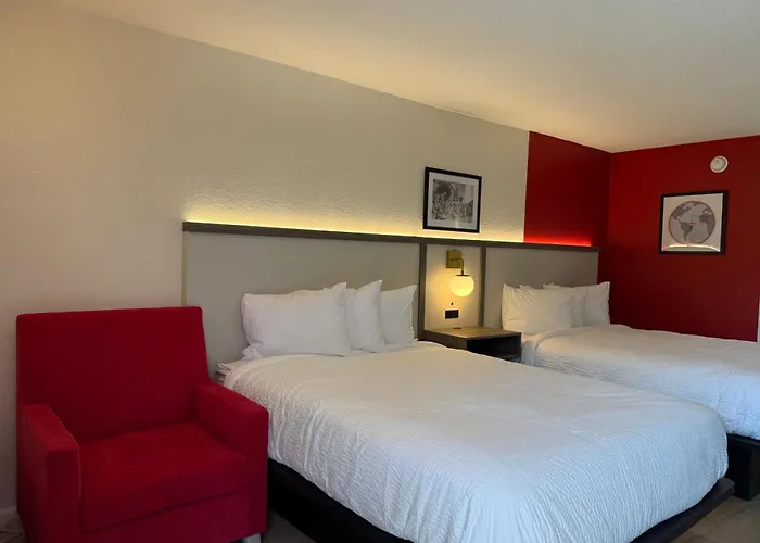 Ramada By Wyndham Lumberton Nc North