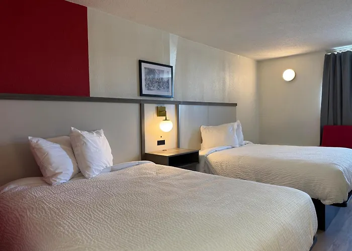 Ramada By Wyndham Lumberton Nc North