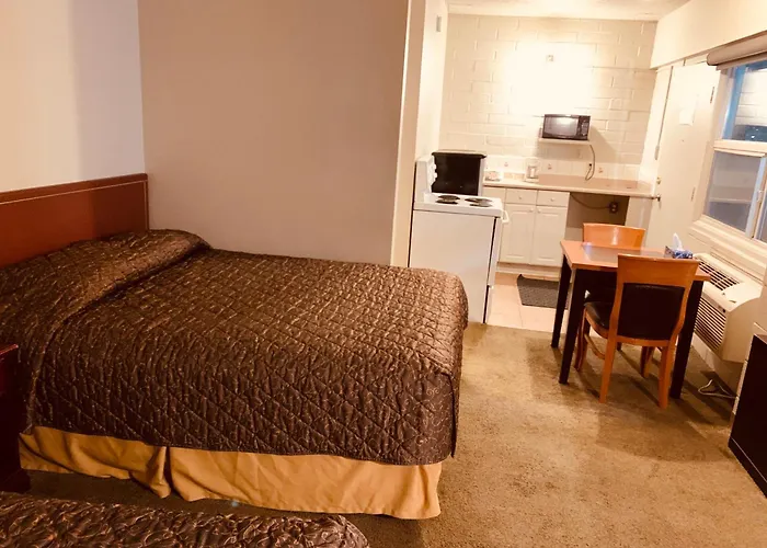 Red Carpet Inn & Suites