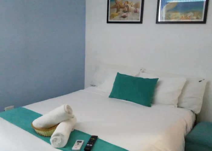 Apartamento Amueblado Caribe: Convenient Airport Retreat
