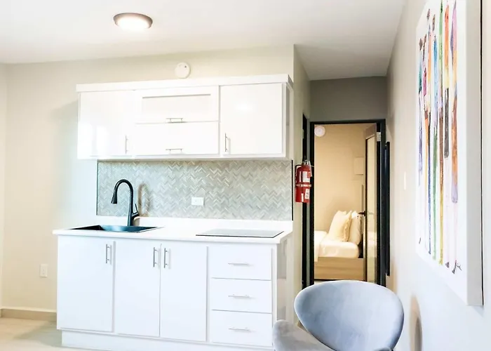 Aqua Villas Del Mar Apt 8 - 1Br Sun, Fun & Dining By The Shore