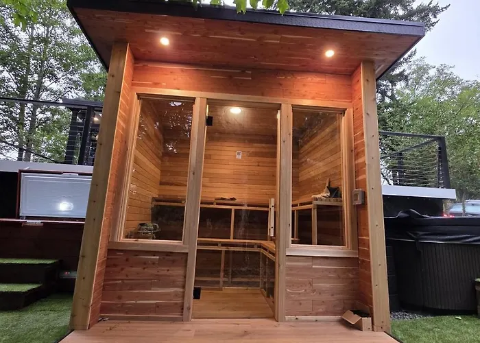 Estela'S Home With Sauna Cold Plunge Hot Tub