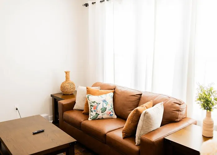 Joynest Place