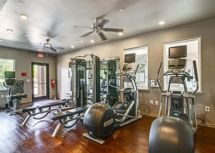 Cotton District Condo: Walkable Spot For Game Day!