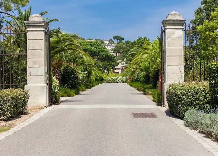 Saint-Tropez Golf Residences