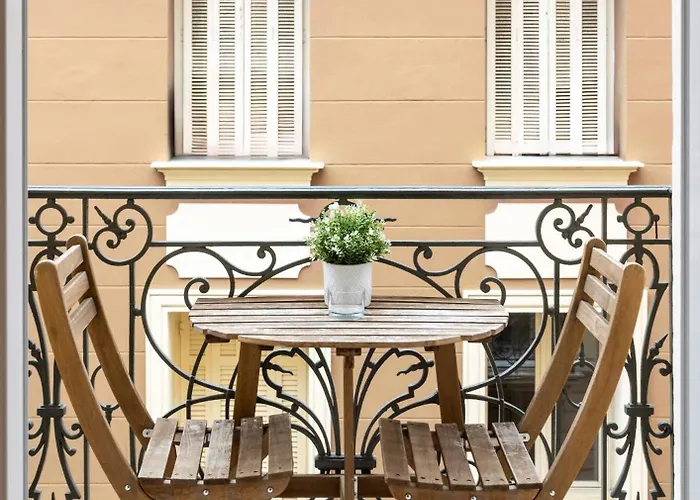 Newly Renovated Apartment With Balcony, Ac, Fiber Internet