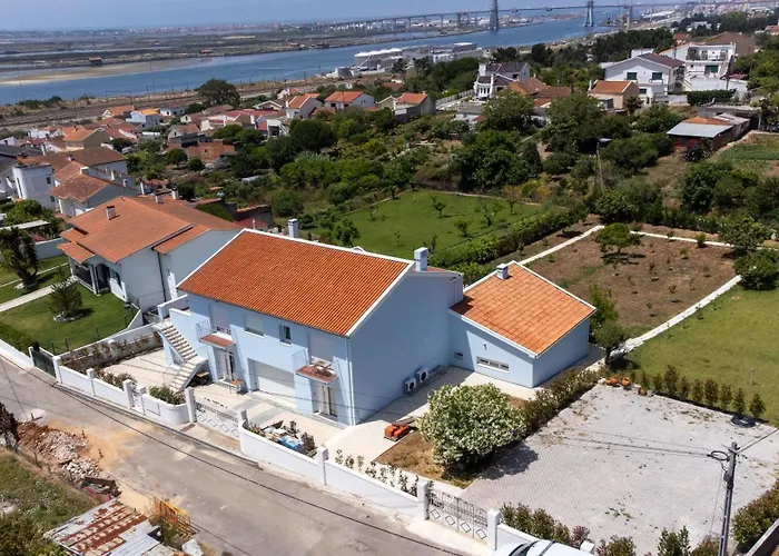 Maias House
