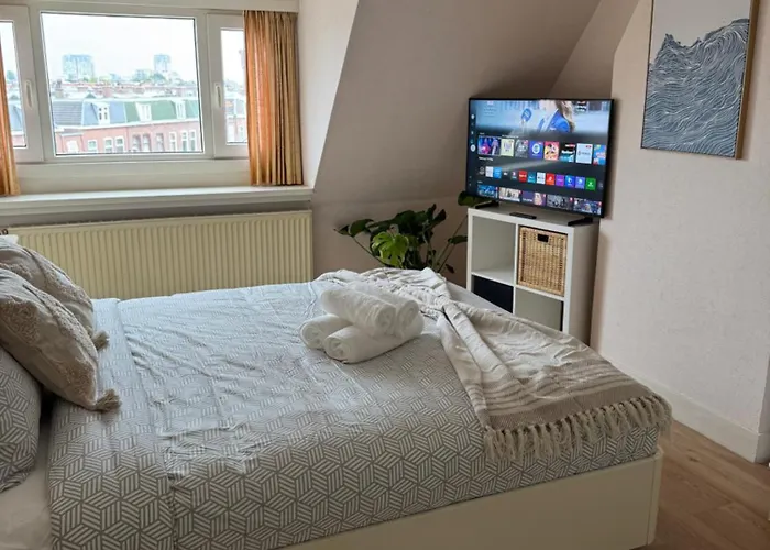 Cosy Rooms By The Beach