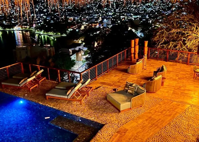 Zihuatanejo Luxury Villa - Events & Vacations