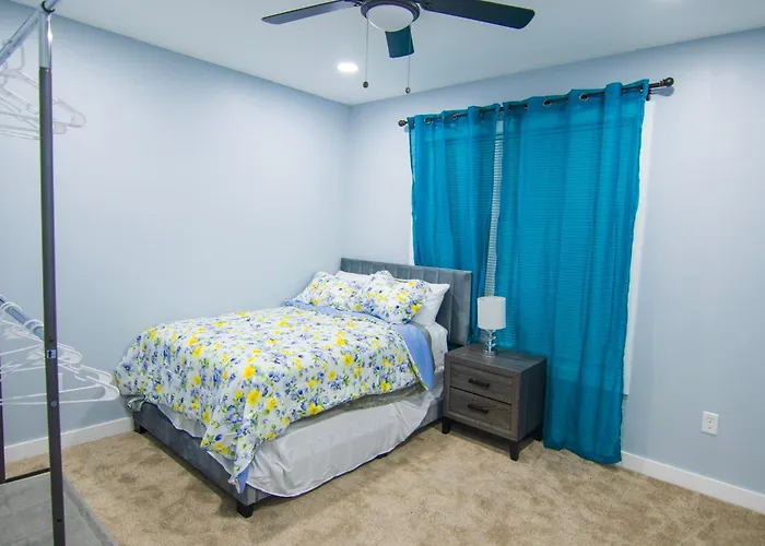 Fully Furnished 1St Floor Retreat